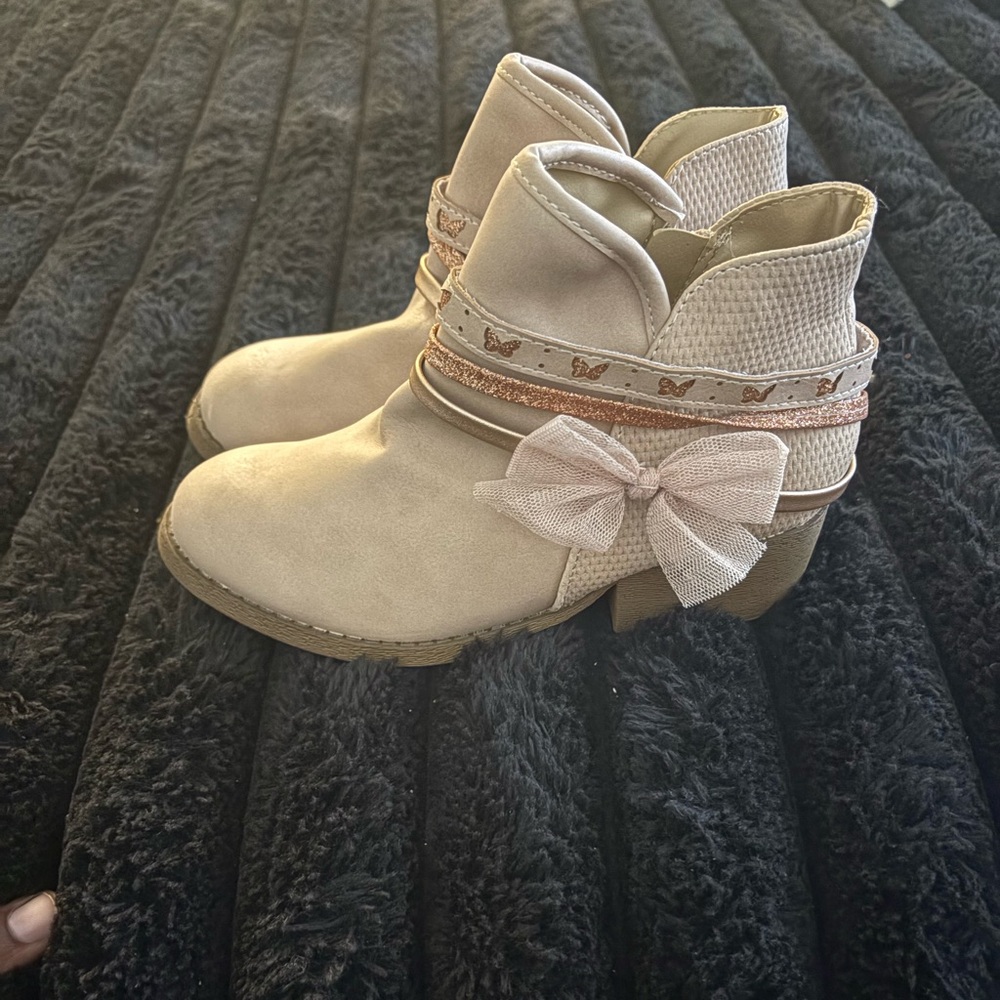 New Kids Beige Ankle Boots with Bow